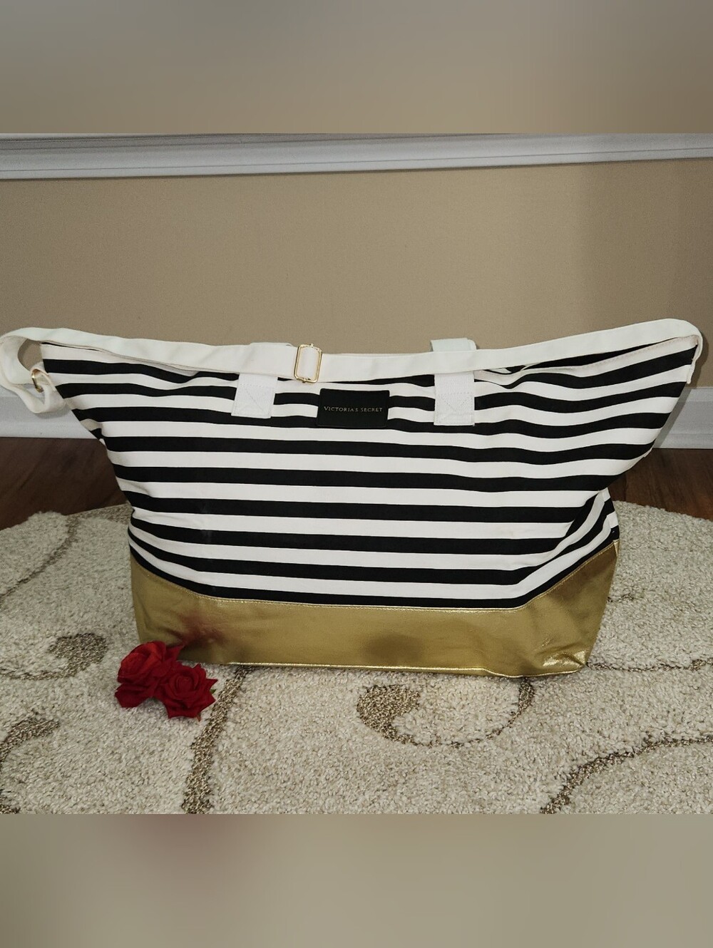 VS Large Tote Bag.